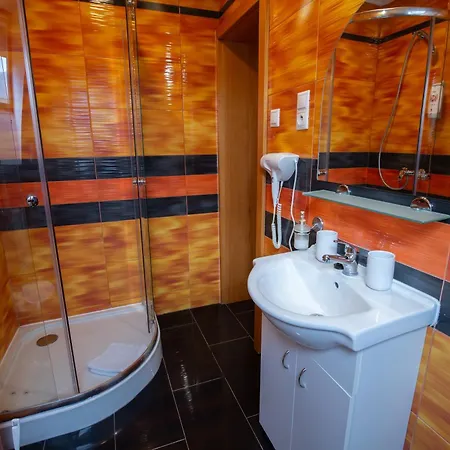 게스트하우스 Zlaty Orol Helcmanovce