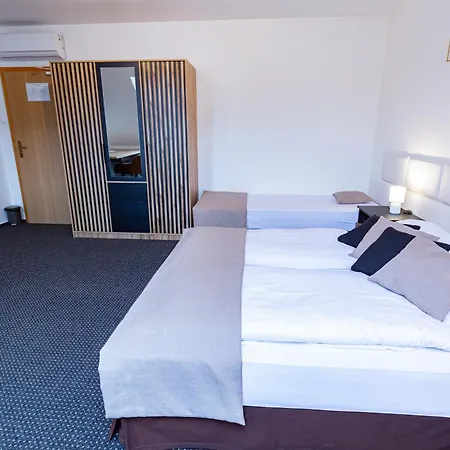 Zlaty Orol 4* Helcmanovce