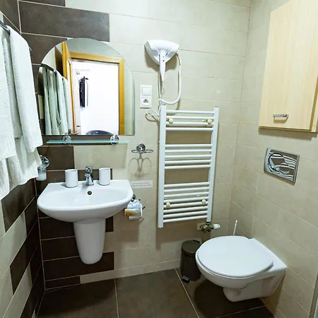 게스트하우스 Zlaty Orol Helcmanovce