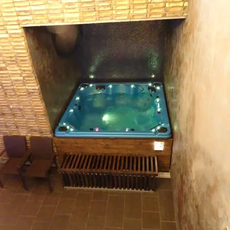 Zlaty Orol 게스트하우스 Helcmanovce