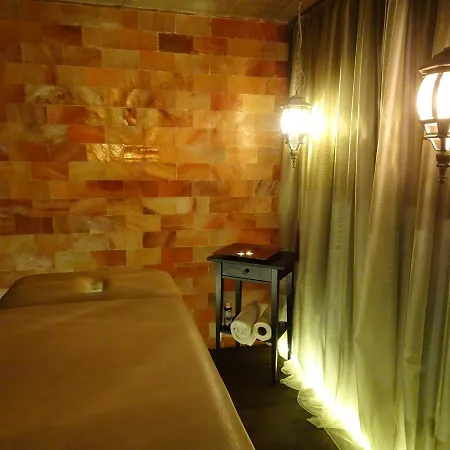 Zlaty Orol 게스트하우스 Helcmanovce